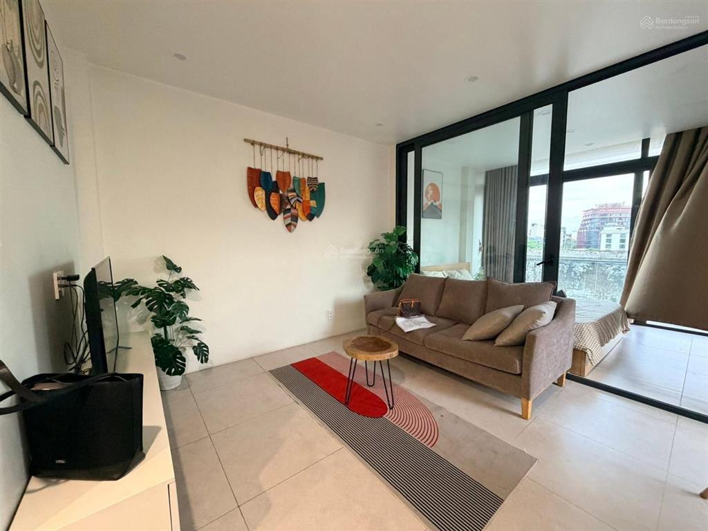Apartment trịnh công sơn lô góc 8 tầng  ô tô đỗ cửa  27.5 tỷ cách phố 20m