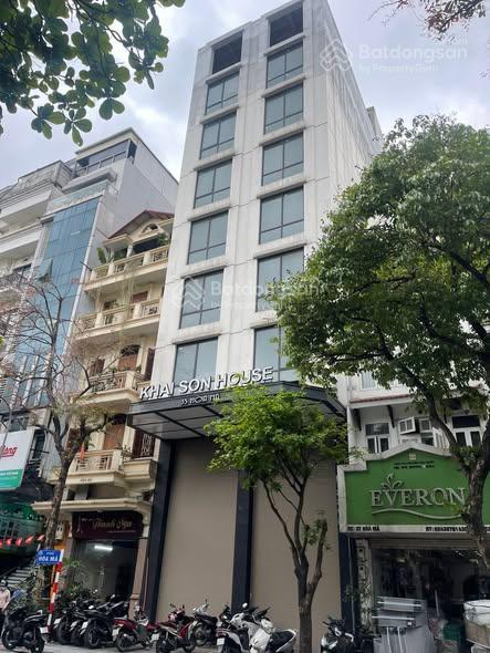 Tòa vp ngã tư trung hòa mặt tiền 7m, 9 tầng 1 hầm 120m2 vỉa hè rộng đẹp