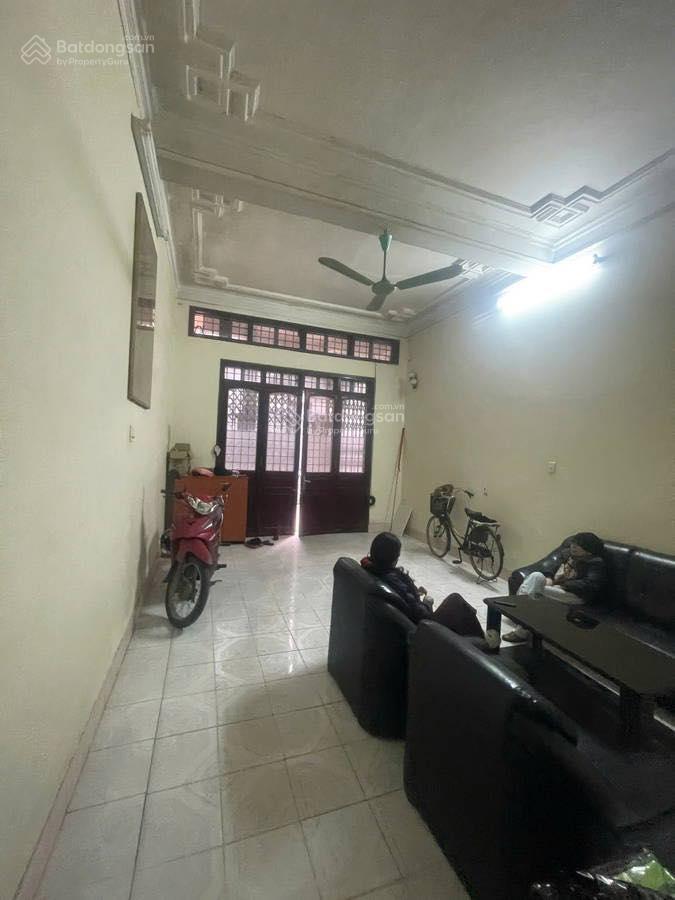 Tô ngọc vân gpxd 9 tầng 180m2 mặt tiền 10m, 98 tỷ có vỉa hè cách hồ tây 200m