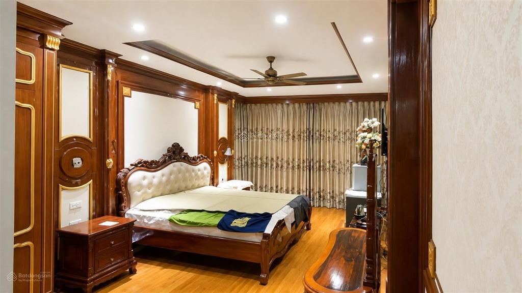 Mặt phố hoàng cầu 190m2 54 tỷ sđcc quy hoạch ổn định 100%