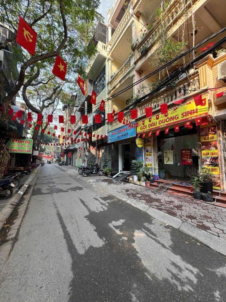 Phân lô Hoàng Quốc Việt Mặt Tiền 9M 115M2 2 Thoáng Trước sau Sát Phố xây building
