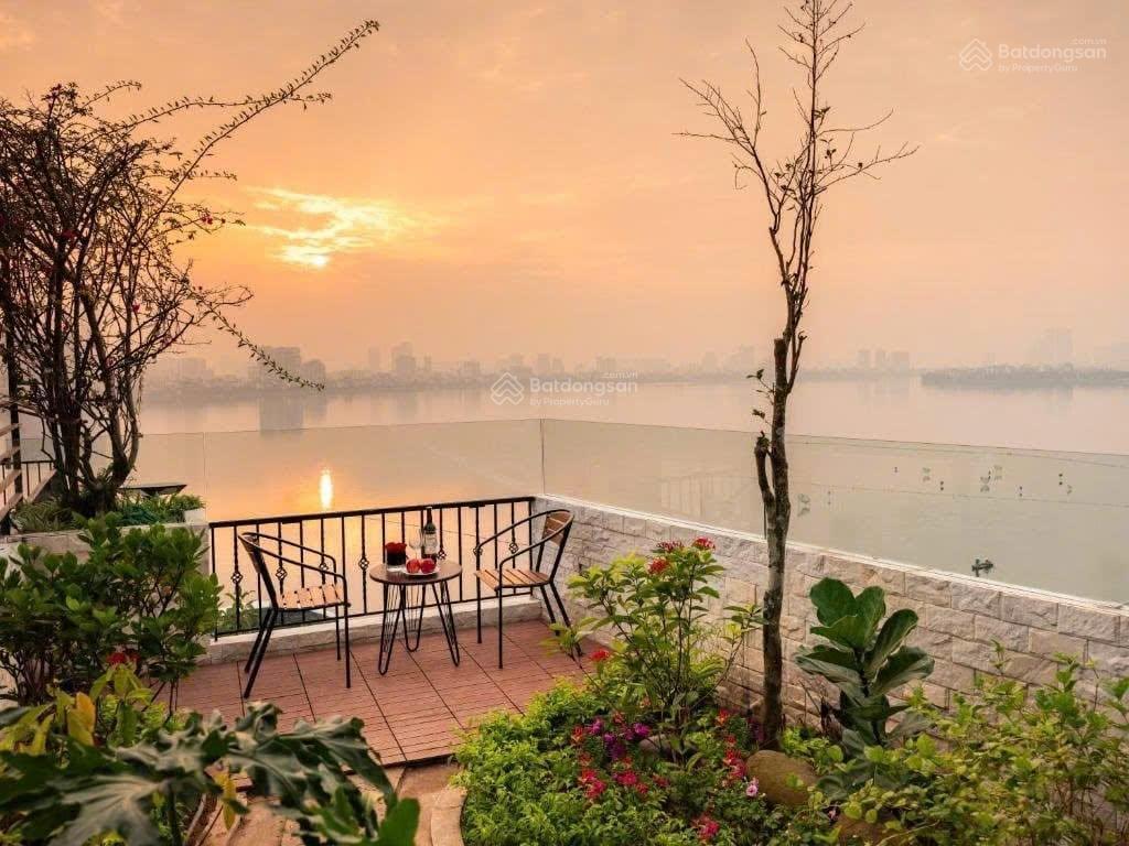 Mặt phố yên hoa view hồ tây 250m2 mặt tiền 6.7m nở hậu rộng đẹp  vỉa hè to