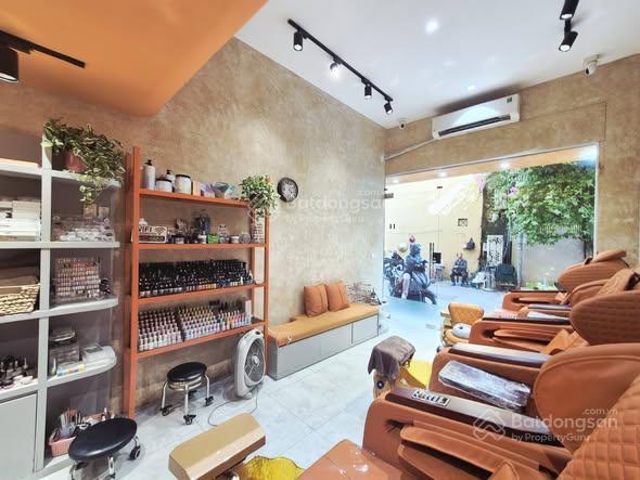 Mặt phố yên hoa view hồ tây 250m2 mặt tiền 6.7m nở hậu rộng đẹp  vỉa hè to