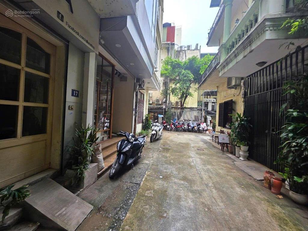 Phố trần hưng đạo  ô tô kinh doanh 40m2 5 tầng 20 tỷ phân lô