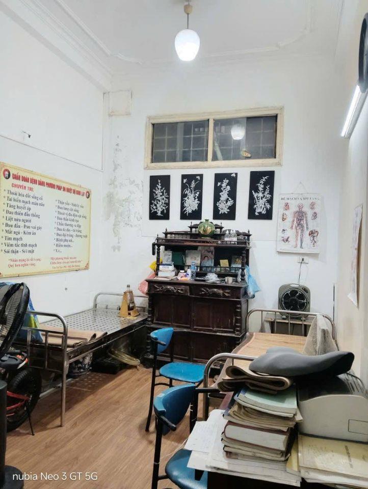 Mặt Phố Mai Anh Tuấn View Hồ Hoàng Cầu 50M2 5 Tầng 22.5 Tỷ Vị Trí đẹp ổn định