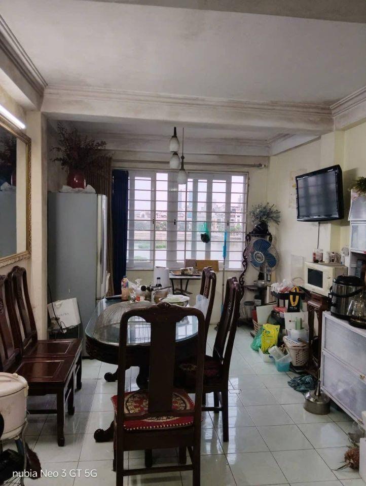 Mặt Phố Mai Anh Tuấn View Hồ Hoàng Cầu 50M2 5 Tầng 22.5 Tỷ Vị Trí đẹp ổn định
