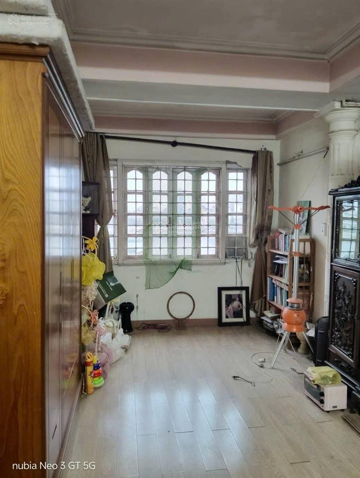 Mặt phố mai anh tuấn view hồ hoàng cầu, 50m2, 5 tầng, 22.5 tỷ vị trí đẹp ổn định