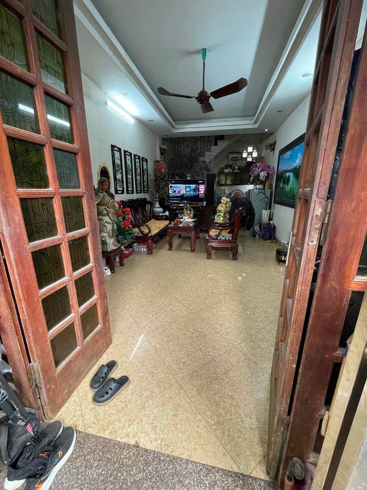 Phố Mã Mây Đầu Hàng Bạc 120M2 4 Tầng 98 Tỷ Mặt tiền rộng pháp lý chuẩn 