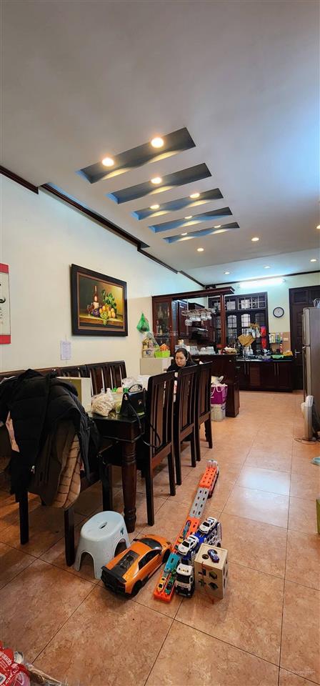 Hồ trúc bạch view hồ 106m2 mặt tiền 6.5m 70 tỷ  2 mặt trước sau