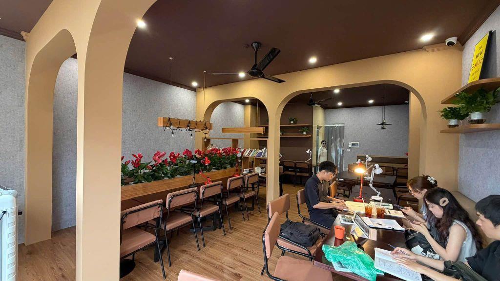 Mặt Phố Bà Triệu 188M2 5 Tầng Thang Máy MT 5.5M 132 Tỷ SDCC Vị trí đẹp