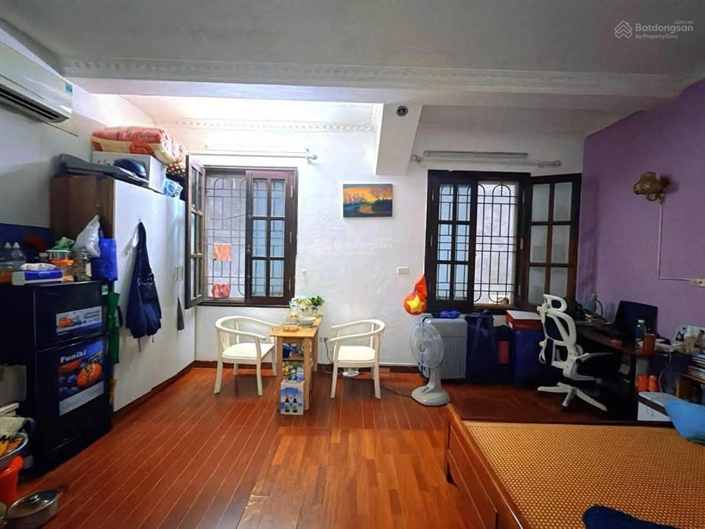 Nhà trích sài 80m2 6 tầng mặt tiền 6.6m 60tỷ view hồ vỉa hè ô tô đỗ