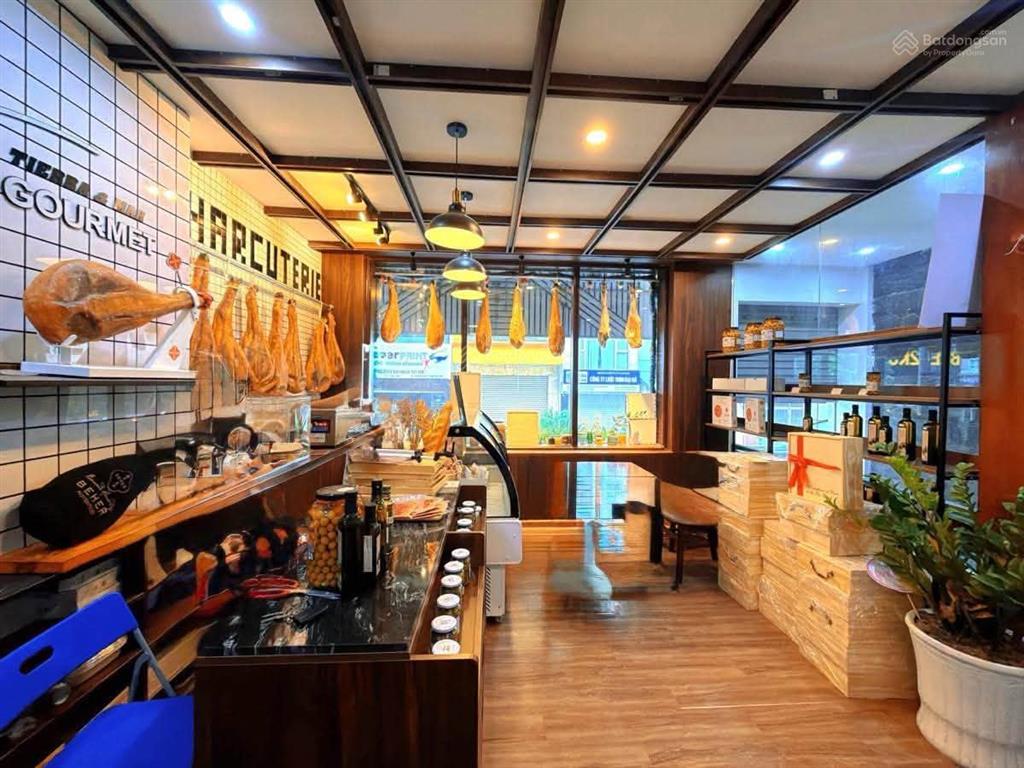 Nhà trích sài 80m2 6 tầng mặt tiền 6.6m 60tỷ view hồ vỉa hè ô tô đỗ