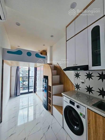 Apartment thanh nhàn 90m2 6 tầng ngõ ba gác thẳng tắp 20m ra phố 25 tỷ pccc đủ