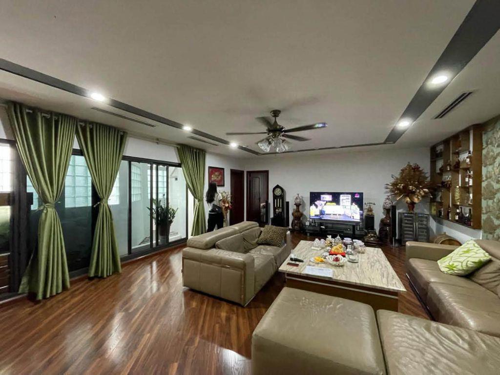 Apartment Núi Trúc 220M2 8 Tầng 58 Tỷ Ô TÔ Tránh Đỗ 3 Thoáng Dòng Tiền tốt