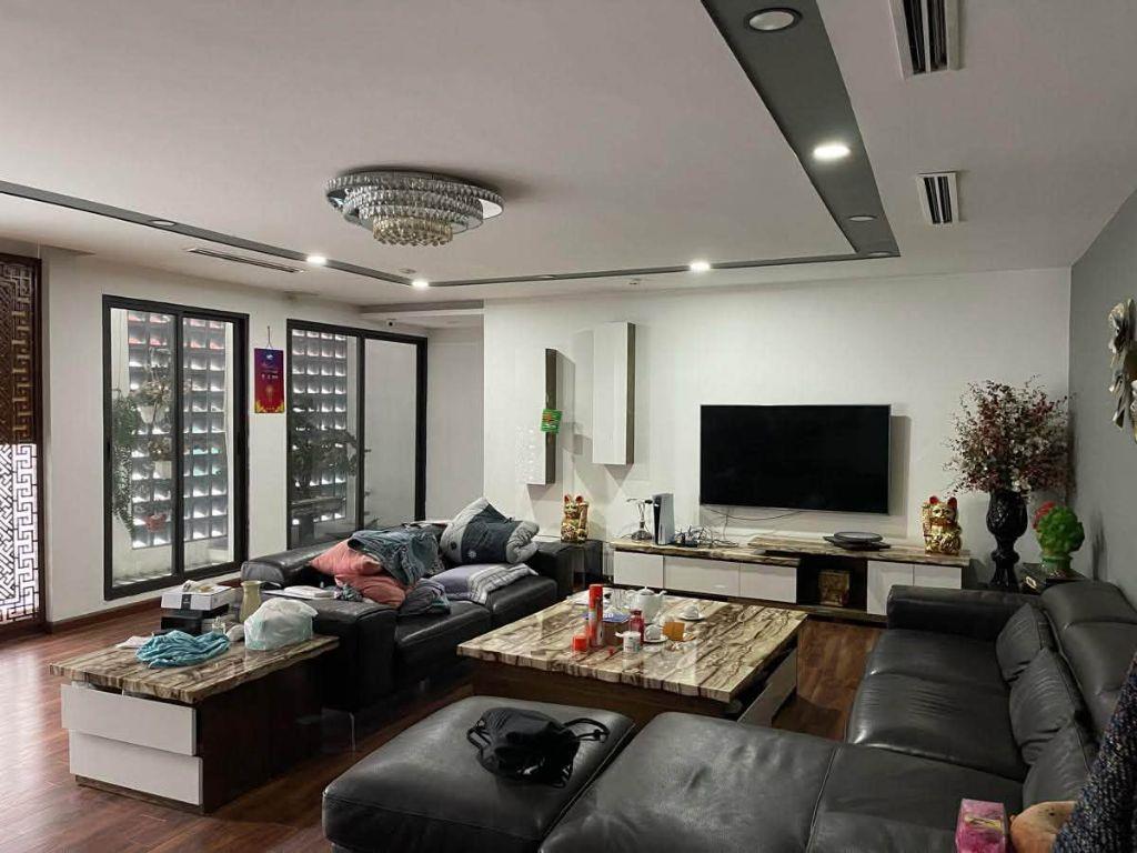 Apartment Núi Trúc 220M2 8 Tầng 58 Tỷ Ô TÔ Tránh Đỗ 3 Thoáng Dòng Tiền tốt