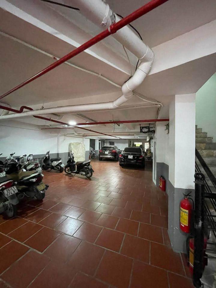 Apartment Núi Trúc 220M2 8 Tầng 58 Tỷ Ô TÔ Tránh Đỗ 3 Thoáng Dòng Tiền tốt