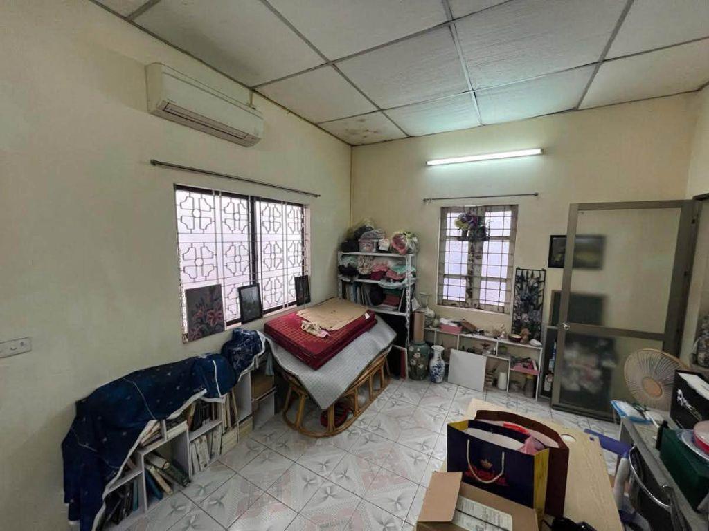 Mặt Phố Khu Trần Khát Trần Mặt Tiền 8M 106 Tỷ Vỉa Hè rộng View Hồ View công viên