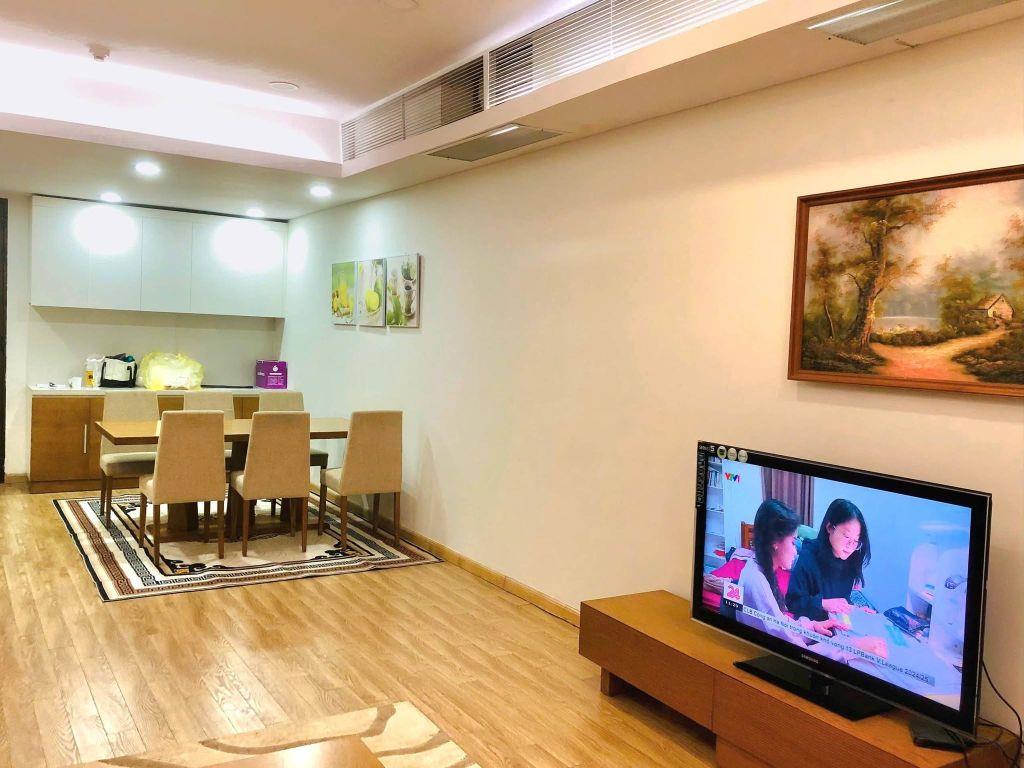 Nhà Hàng Bài 6 Tầng Thang Máy 60m2 21.5 Tỷ Ngõ sạch Đẹp Thẳng 15M ra phố