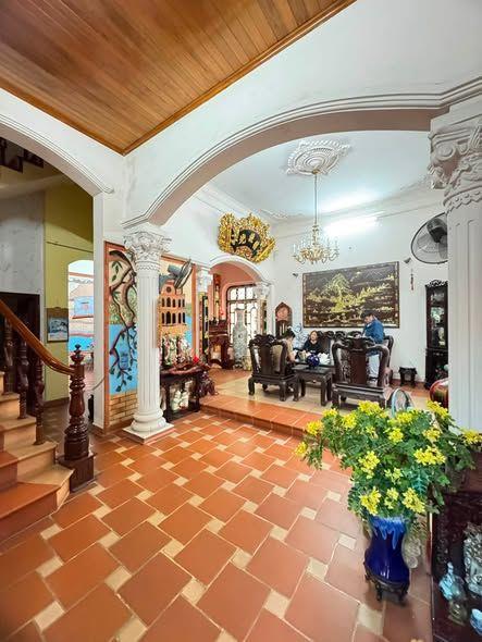 Mặt Phố Kim Mã 750M2 Mặt Tiền 35M 300 Tỷ 6 Tầng Dòng Tiền 6 Tỷ/năm