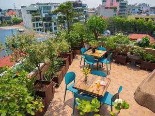 Hotel&Apartment Trịnh Công Sơn Mặt Tiền 7.5M 8 Tầng Nhà Đẹp 72 Tỷ- Sát Phố 