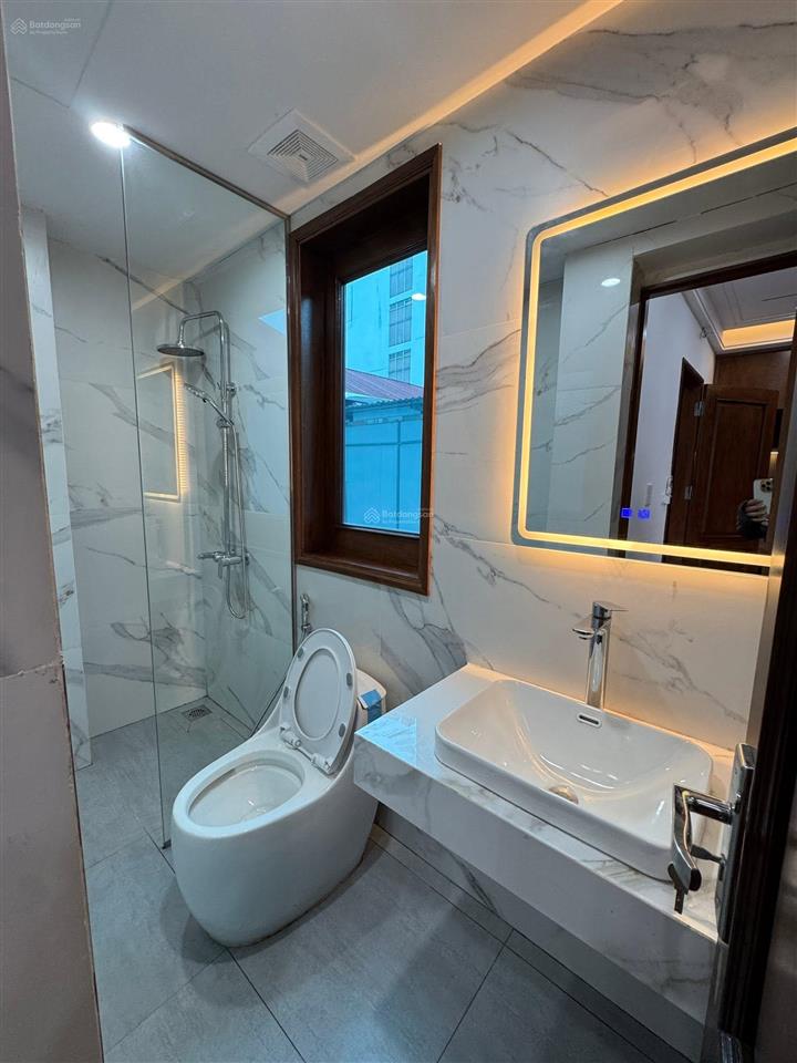 Lê văn hưu 7 tầng thang máy mặt tiền 6m 13.3 tỷ nhà đẹp full nội thất