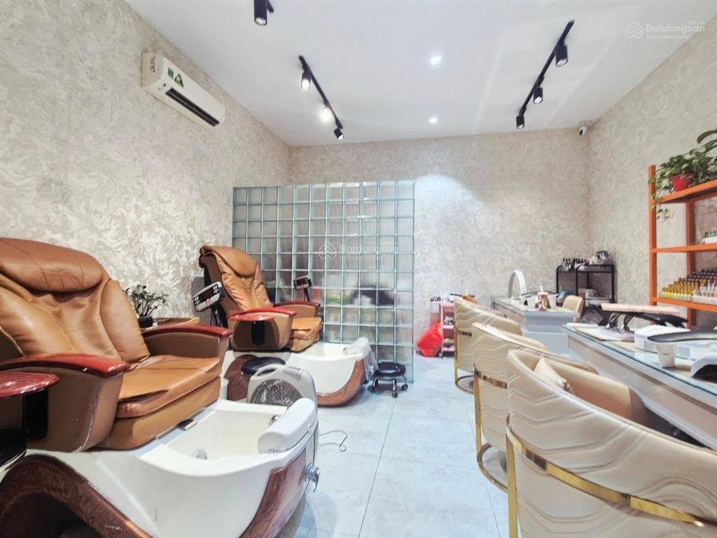Lô góc hai mặt phố hàng bông mặt tiền 14m, 4 tầng vị trí rất đẹp 75 tỷ