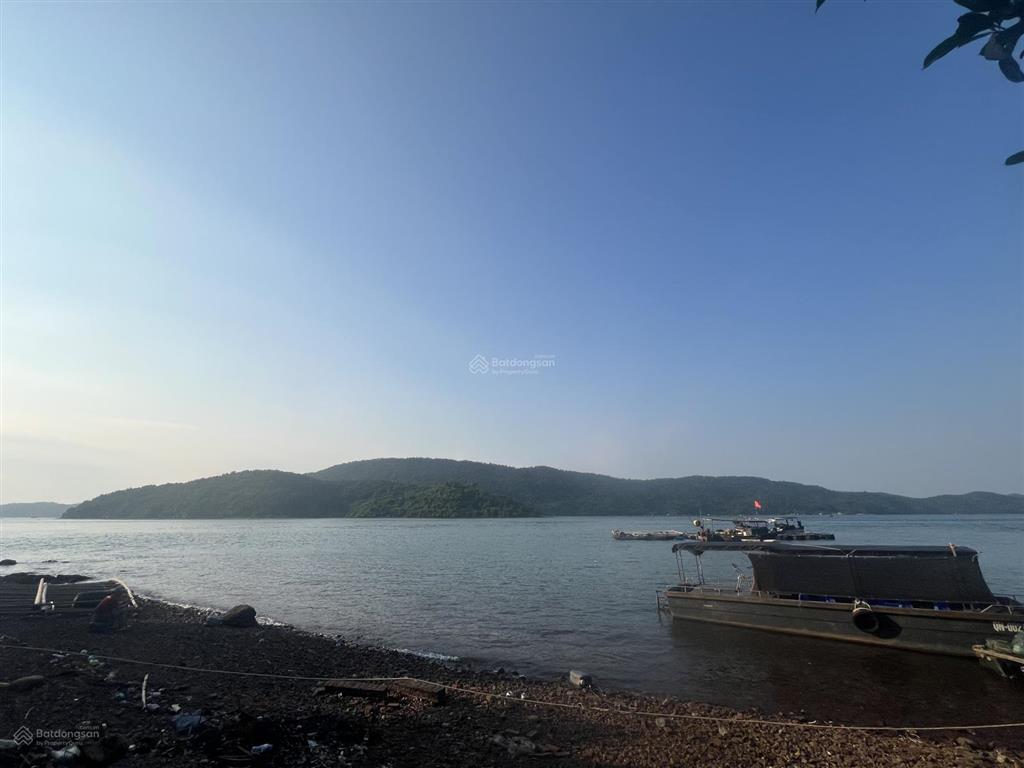 Chuyển nhượng đảo tư nhân 77.000m2 8.8 tỷ, sổ đỏ vị trí đẹp gần đảo du lịch đá dựng đầm hà