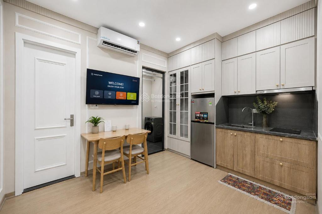 Hotel & apartment ngọc hà 300m2 8 tầng 150 tỷ dòng tiền 400tr/th đường rộng 1015m