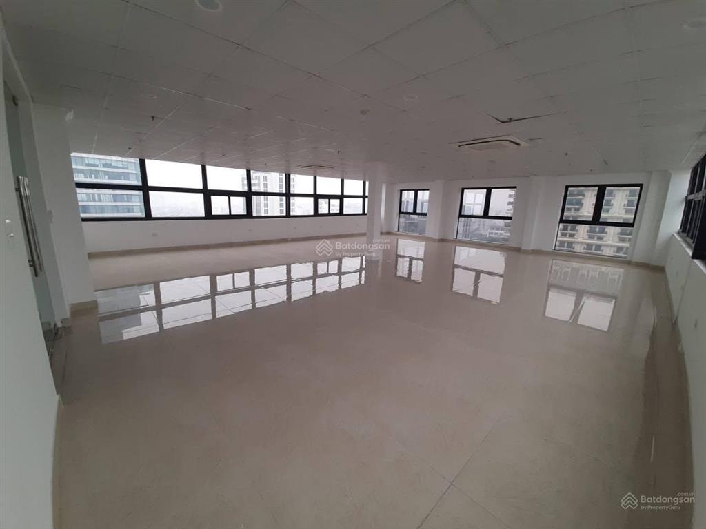 Phố lê trọng tấn vỉa hè ô tô tránh 110m2 7 nổi 1 hầm 56 tỷ dòng tiền gần 2 tỷ/năm
