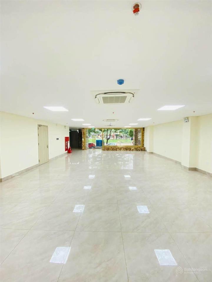 Phố lê trọng tấn vỉa hè ô tô tránh 110m2 7 nổi 1 hầm 56 tỷ dòng tiền gần 2 tỷ/năm