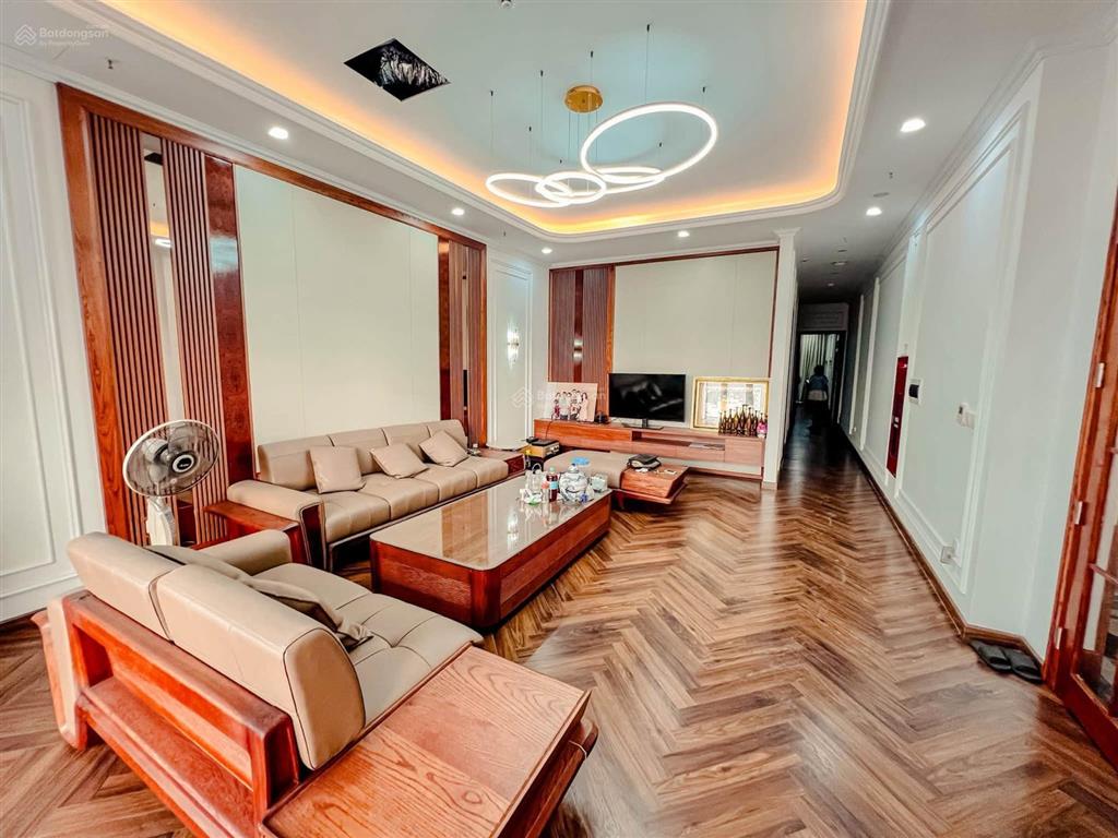 Mặt phố phan đình phùng mặt tiền 5m 130m2x4 tầng thang máy nhà đẹp 1 sổ 1 chủ