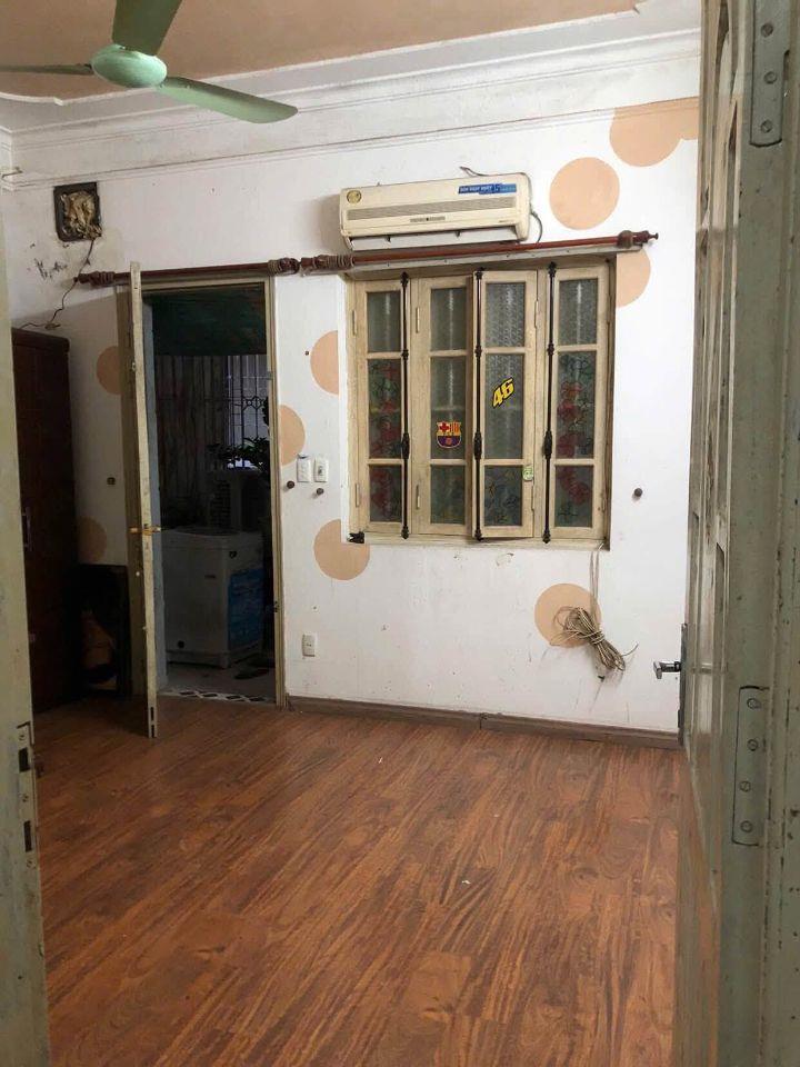 Phố Triệu Việt Vương 70M2 Mặt Tiền 4.5M 1 Sổ 1 Chủ Riêng Biệt . Đoạn đẹp vỉa hè rộng
