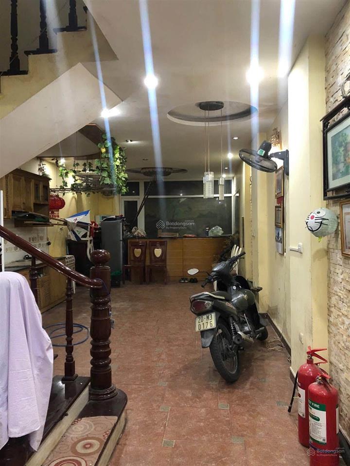 Phố triệu việt vương 70m2 mặt tiền 4.5m, 1 sổ 1 chủ riêng biệt. đoạn đẹp vỉa hè rộng