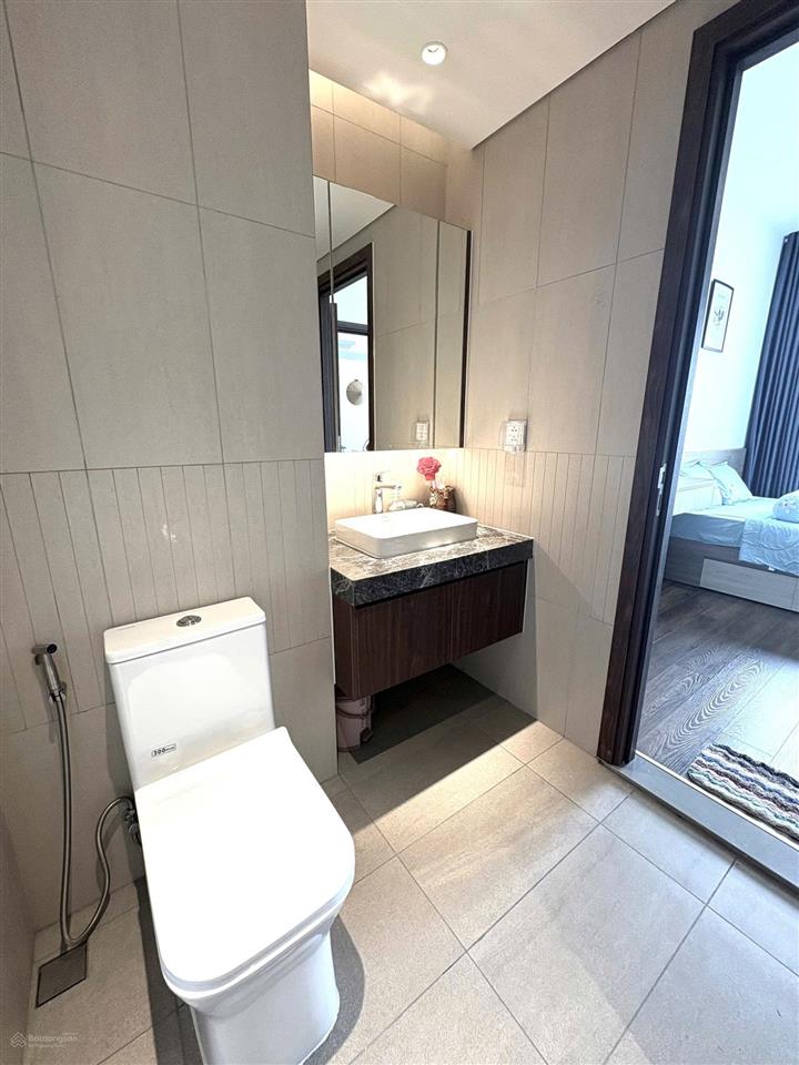 Căn hộ view sân golf đảo swanbay 65m2 2pn chỉ 3.6 tỷ full nội thất đang cho thuê airbnb