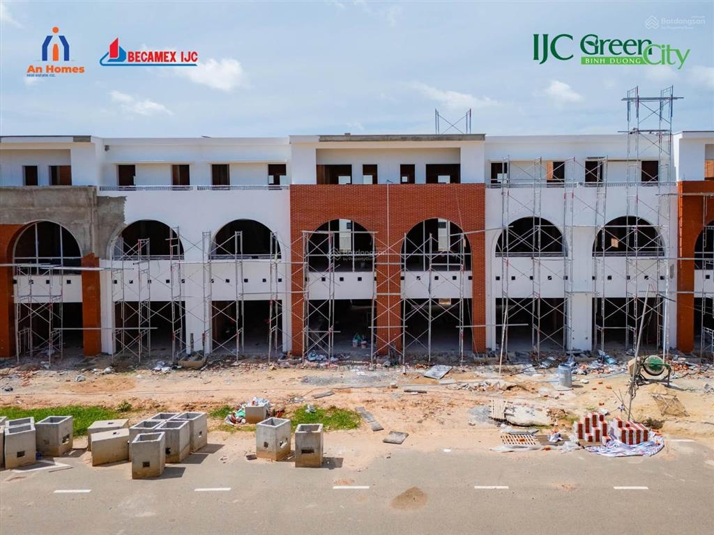 Greencity p.bình dương 130m2 giá 5.5 tỷ vốn 30% nhận nhà cho thuê được 3040 triệu/tháng