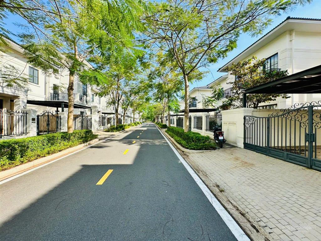 23 tỷ cho căn biệt thự 320m tại đảo swanbay đang làm sổ hồng, cách sân bay quốc tế long thành 20