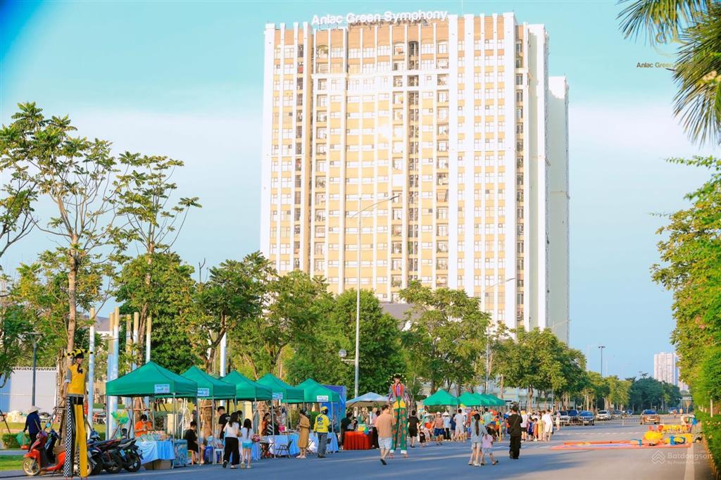 Chính chủ bán căn hộ 80m2, view hồ triệu đô vĩnh viễn, ko ảnh hưởng gì nữa. nhà sạch đẹp.