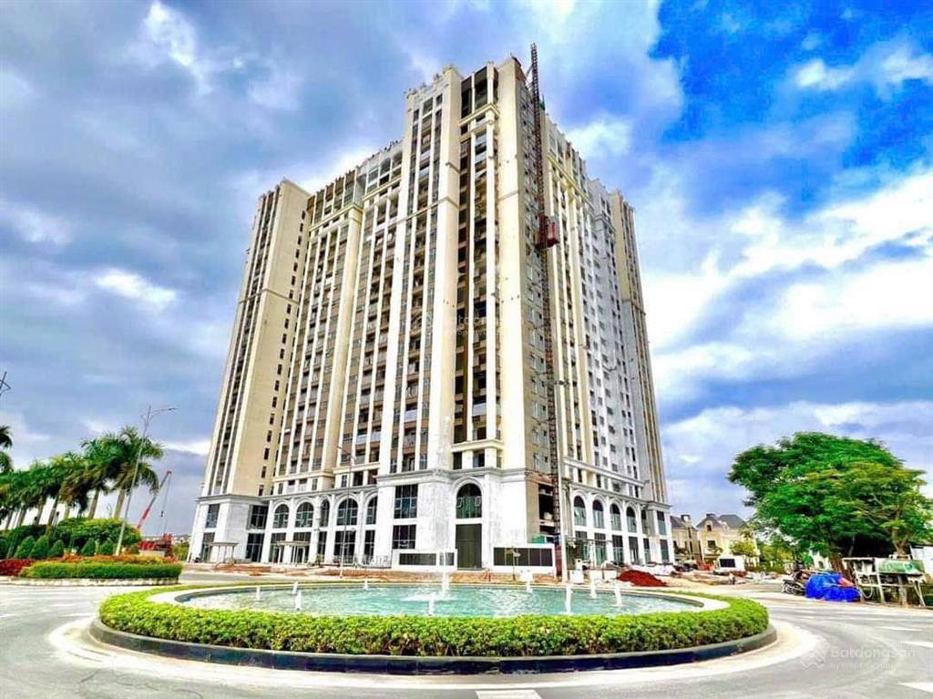 Chính chủ bán căn hộ 80m2, view hồ triệu đô vĩnh viễn, ko ảnh hưởng gì nữa. nhà sạch đẹp.