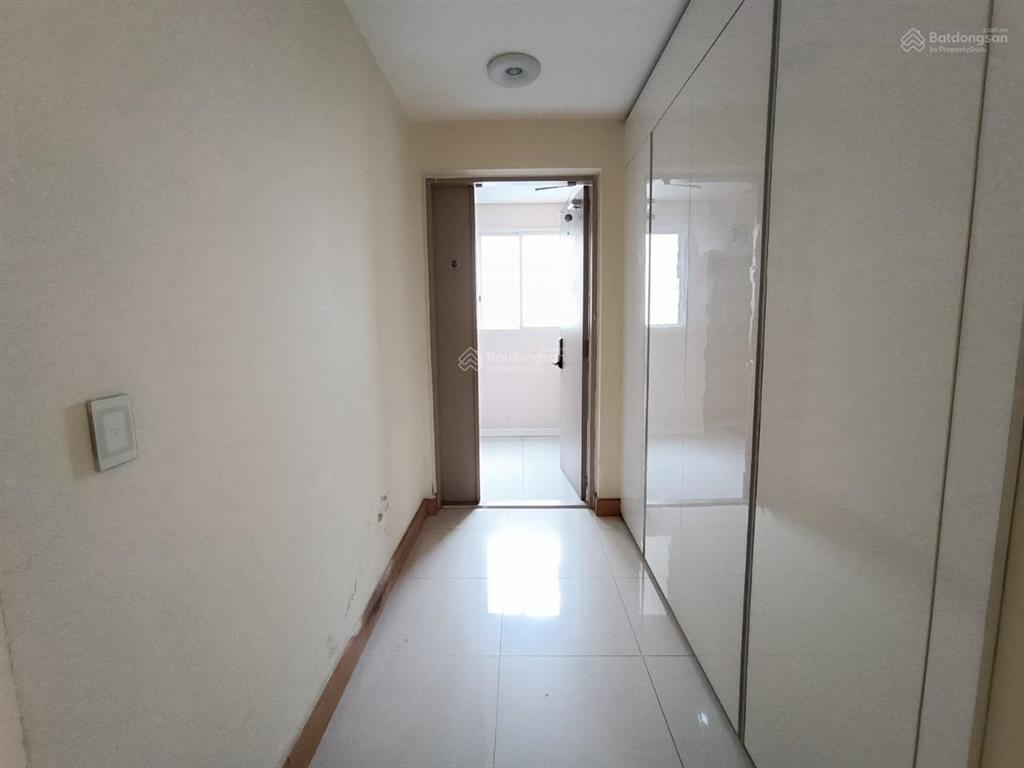 Cho thuê chung cư essensia 3pn, 128m2, đồ cơ bản, căn góc nhà thoáng mát, sạch sẽ. 0985 302 ***
