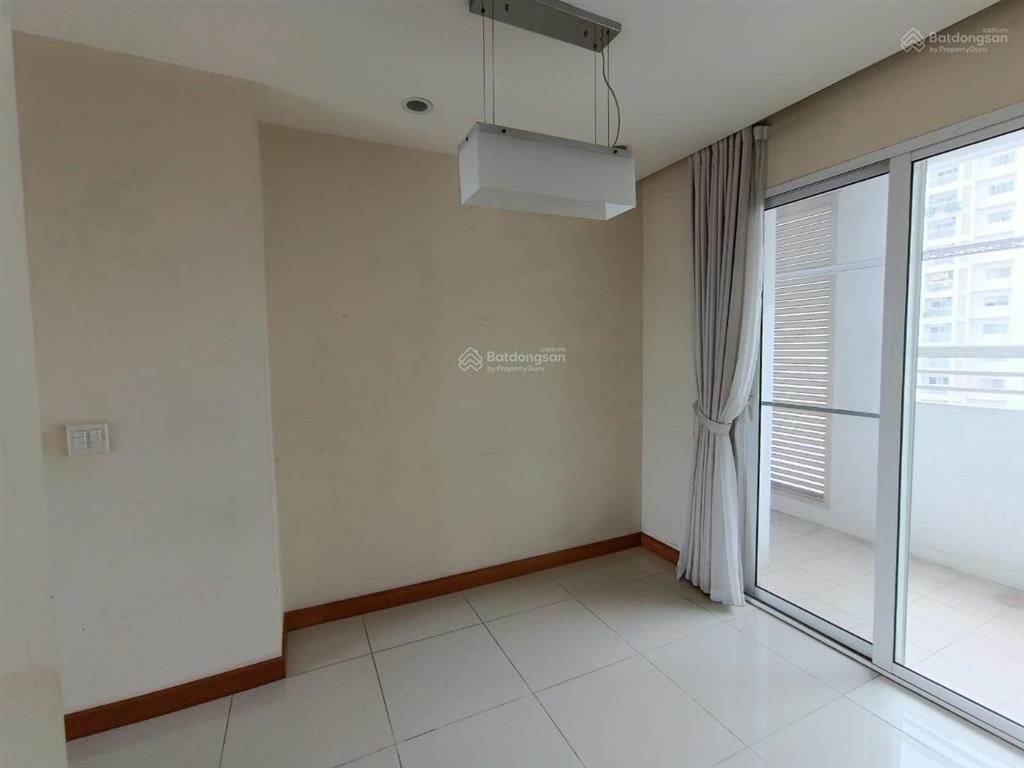 Cho thuê chung cư essensia 3pn, 128m2, đồ cơ bản, căn góc nhà thoáng mát, sạch sẽ. 0985 302 ***