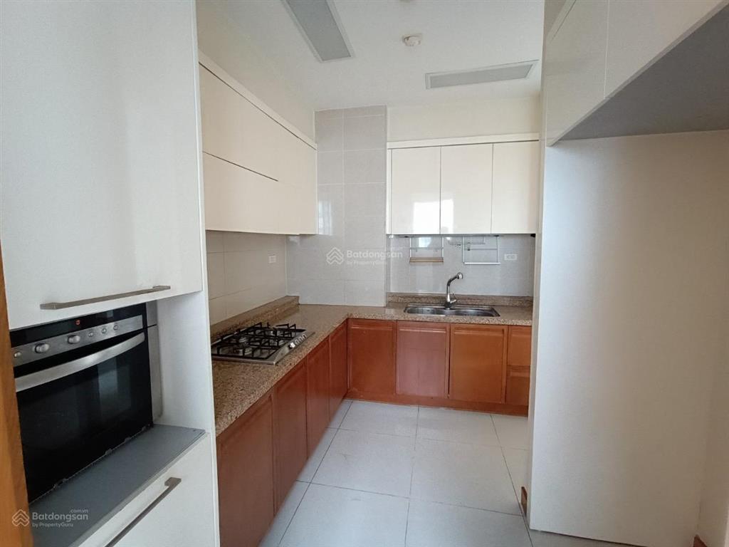 Cho thuê chung cư essensia 3pn, 128m2, đồ cơ bản, căn góc nhà thoáng mát, sạch sẽ. 0985 302 ***