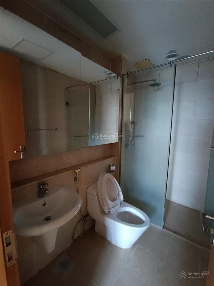 Cho thuê chung cư essensia 3pn, 128m2, đồ cơ bản, căn góc nhà thoáng mát, sạch sẽ. 0985 302 ***