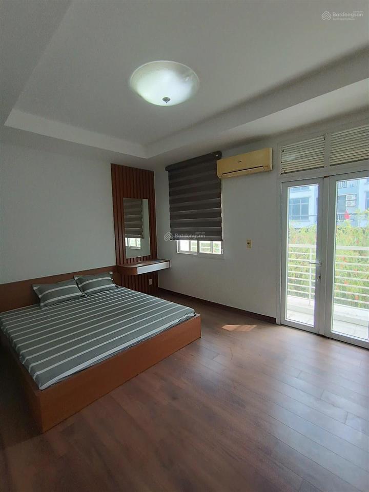 Cho thuê bt 4pn, 3wc, 210m2, 24 triệu, ở mailand hanoi city, nội thất đẹp, hiện đại, tiện xem nhà