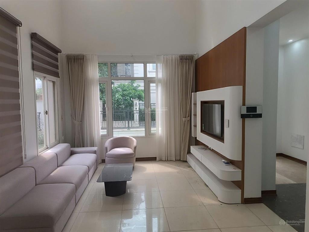 Cho thuê bt 4pn, 3wc, 210m2, 24 triệu, ở mailand hanoi city, nội thất đẹp, hiện đại, tiện xem nhà
