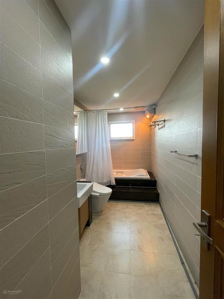 Cho thuê cc 4pn, 4wc tại mailand hanoi city, 178m2 view đẹp, hàng limited