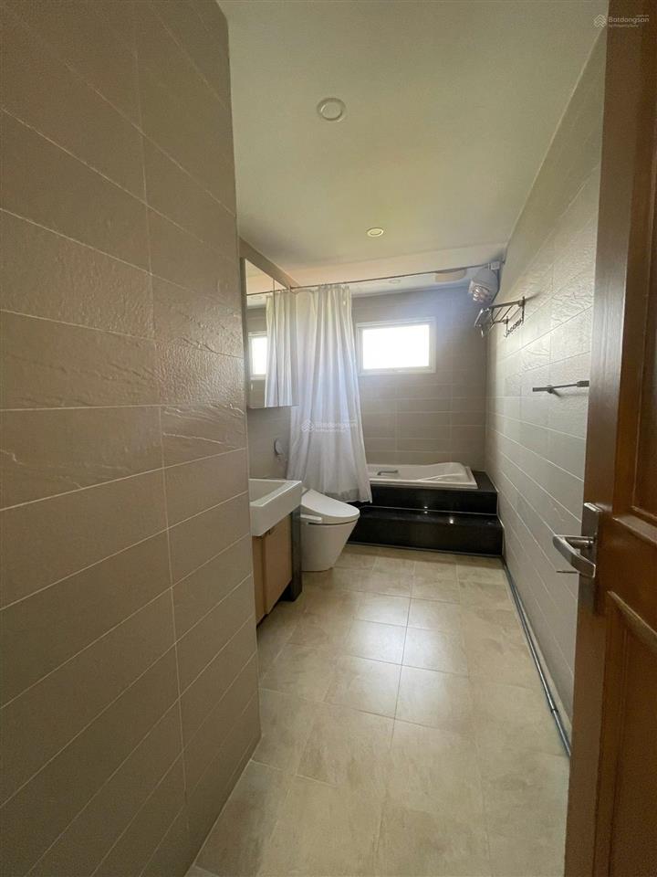 Cho thuê cc 4pn, 4wc tại mailand hanoi city, 178m2 view đẹp, hàng limited
