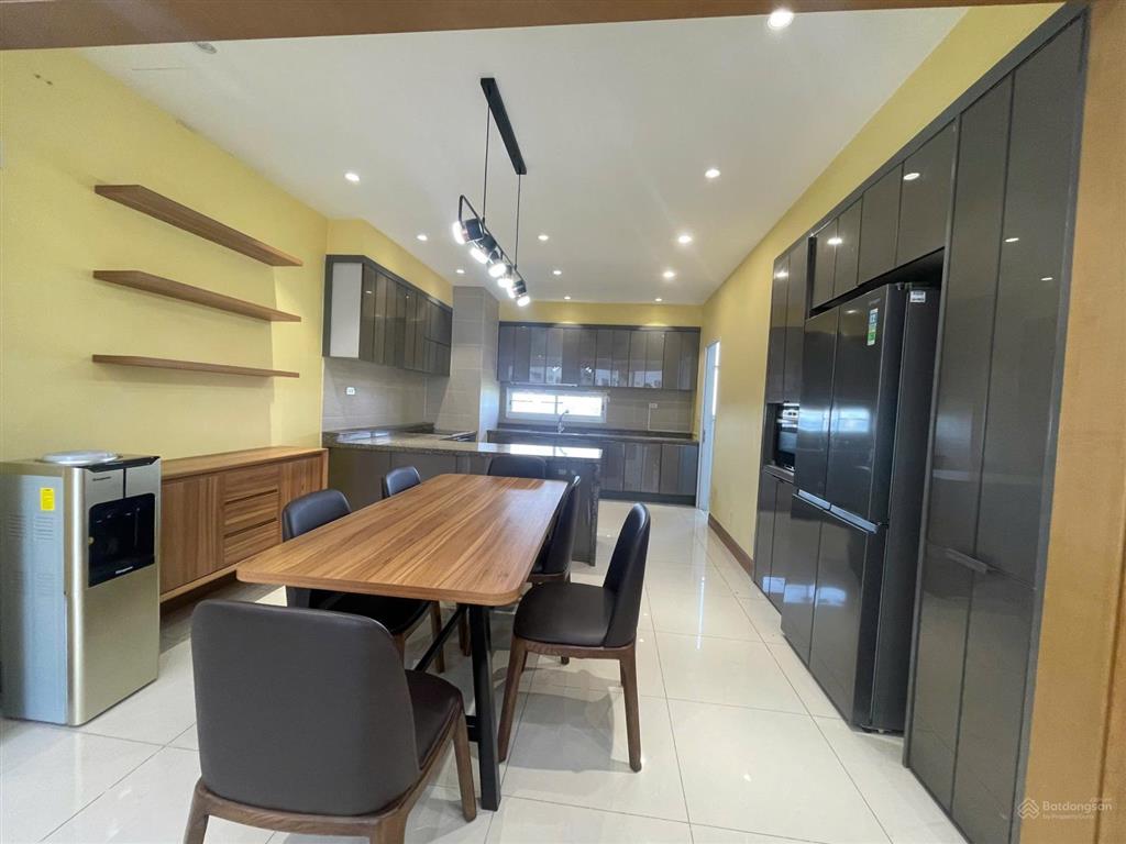 Cho thuê cc 4pn, 4wc tại mailand hanoi city, 178m2 view đẹp, hàng limited