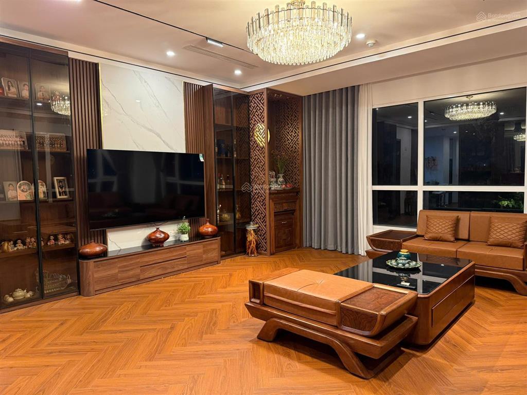 Bán căn hộ chung cư tại mailand hanoi city, dt 144.5m2, nhà mới hoàn thiện nội thất, còn ưu đãi