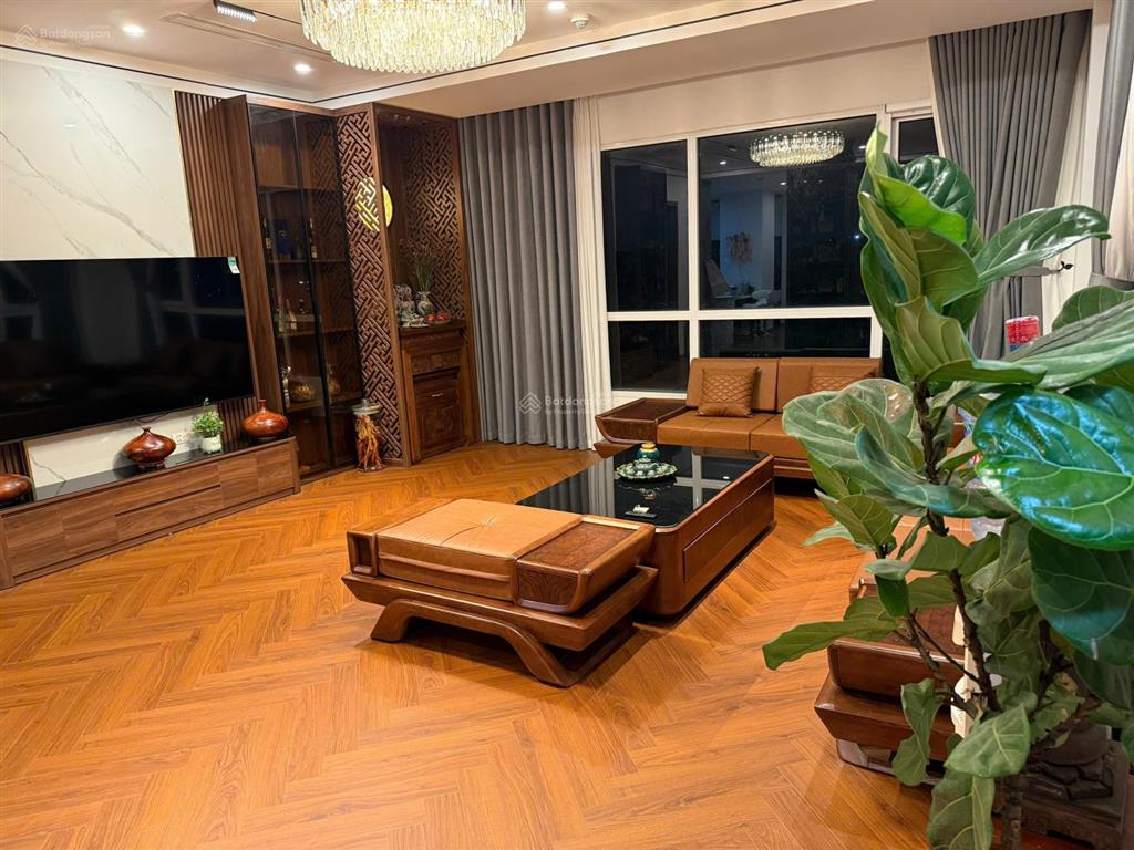 Bán căn hộ chung cư tại mailand hanoi city, dt 144.5m2, nhà mới hoàn thiện nội thất, còn ưu đãi