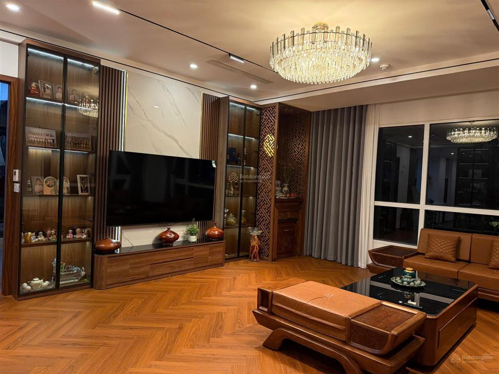 Bán căn hộ chung cư tại mailand hanoi city, dt 144.5m2, nhà mới hoàn thiện nội thất, còn ưu đãi